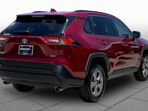 Used 2025 Toyota RAV4 XLE FWD image 13