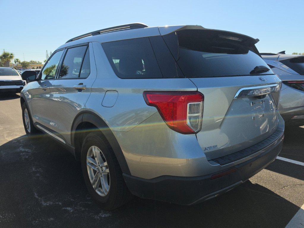 Used 2023 Ford Explorer XLT w/ Equipment Group 202A AWD/4WD image 13