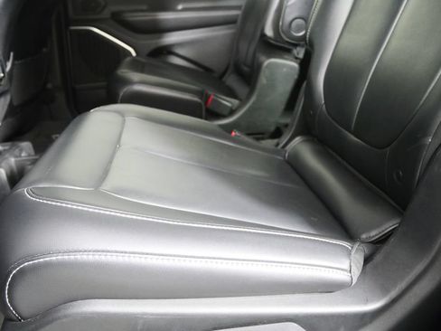Used 2021 Jeep Grand Cherokee L Limited AWD/4WD image 13