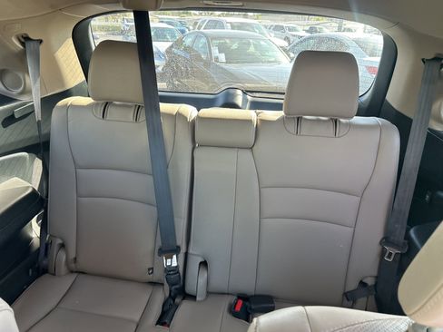 Used 2022 Honda Pilot Elite image 9