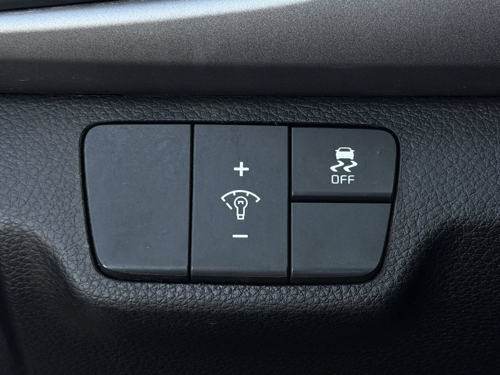 Used 2023 Kia Rio S FWD image 20