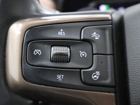 Used 2023 Chevrolet Silverado 3500 High Country image 15