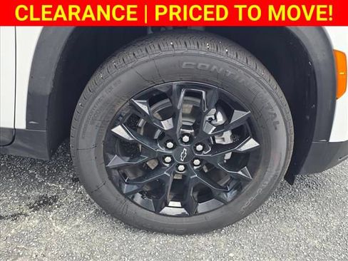 New 2026 Chevrolet Traverse LT w/ Midnight/Sport Edition FWD image 32