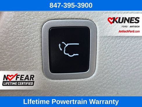 Used 2024 Chrysler Pacifica Touring-L FWD image 37