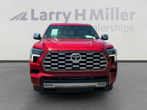 Used 2024 Toyota Sequoia Capstone AWD/4WD image 8