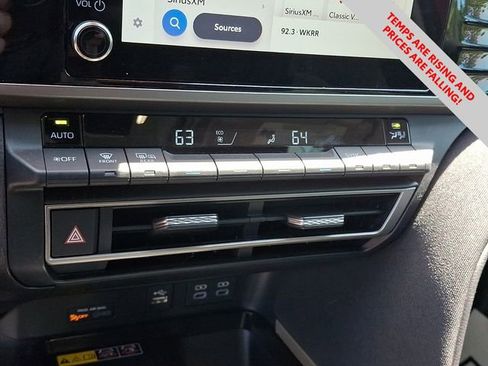 Used 2025 Toyota Camry LE image 17