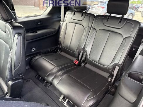 Used 2024 Jeep Grand Cherokee L Limited w/ Luxury Tech Group II AWD/4WD image 14