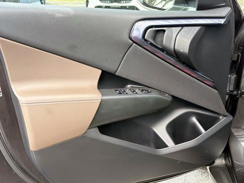 Used 2025 BMW X3 xDrive30i image 15