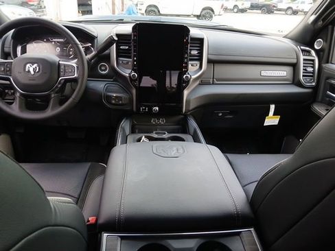 New 2026 RAM 3500 Laramie AWD/4WD image 19