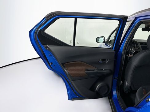 Used 2024 Nissan Kicks SR image 23