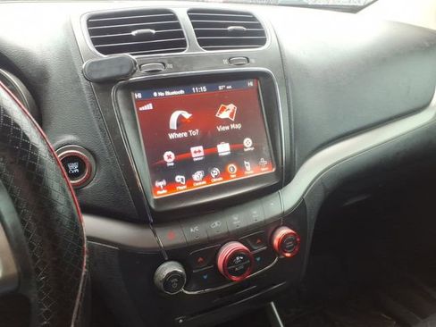 Used 2015 Dodge Journey Crossroad w/ Flexible Seating Group image 8