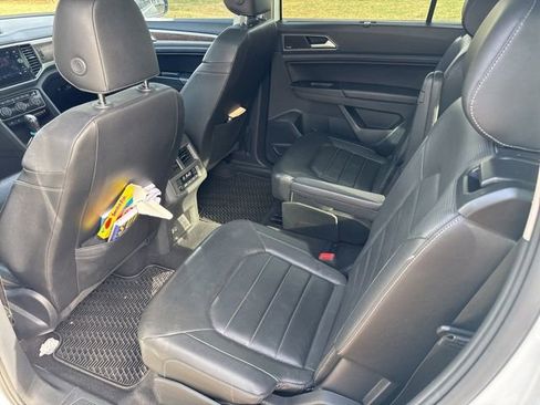 Used 2019 Volkswagen Atlas SEL Premium image 8