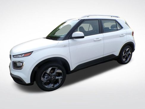 New 2026 Hyundai Venue SEL FWD image 3