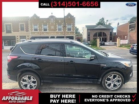 Used 2017 Ford Escape Titanium AWD/4WD image 6