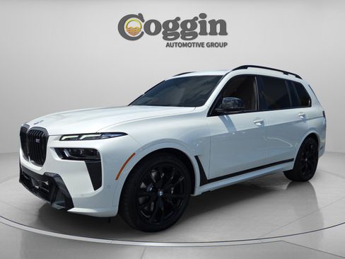 New 2026 BMW X7 M60i w/ Climate Comfort Package AWD/4WD image 1