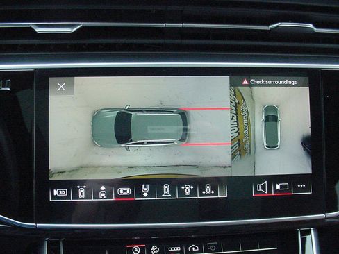 Used 2021 Audi Q7 3.0T Premium Plus w/ Premium Plus Package image 25