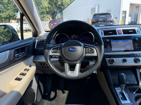 Used 2017 Subaru Outback 2.5i Premium AWD/4WD image 13