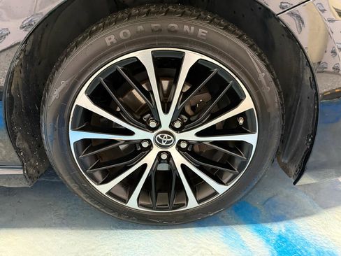 Used 2019 Toyota Camry SE FWD image 24