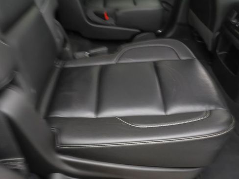 Used 2018 Chevrolet Tahoe LT w/ LT Signature Package image 32