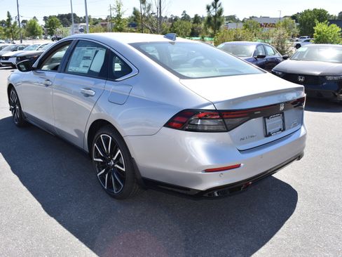 New 2026 Honda Accord Touring image 7