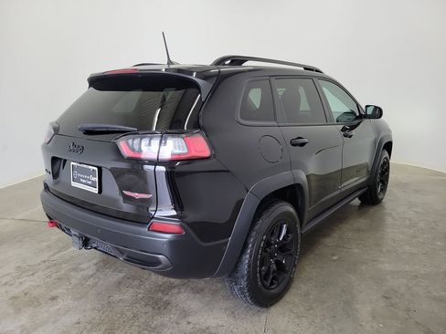 Used 2023 Jeep Cherokee Trailhawk w/ Sun & Sound Group AWD/4WD image 5