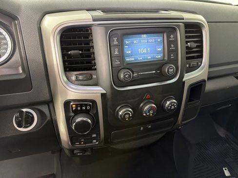 Used 2019 RAM 1500 Classic SLT AWD/4WD image 16
