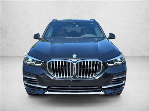Used 2023 BMW X5 xDrive40i w/ Premium Package AWD/4WD image 2