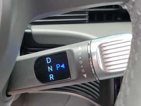 Certified 2024 Hyundai Ioniq 5 SEL RWD image 13