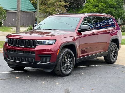 Used 2024 Jeep Grand Cherokee L Altitude AWD/4WD image 44