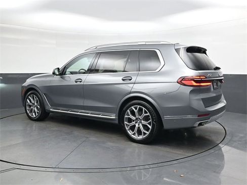 Used 2024 BMW X7 xDrive40i image 6