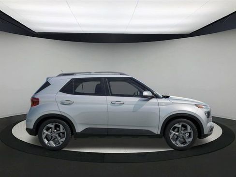 New 2026 Hyundai Venue SEL image 7