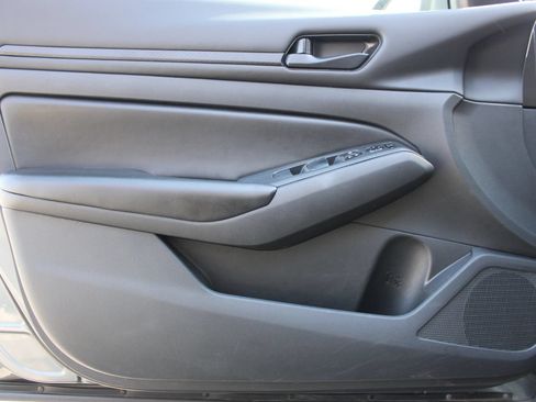 Used 2023 Nissan Altima 2.5 S FWD image 8