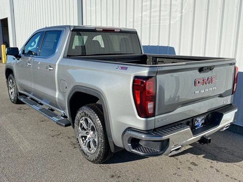New 2026 GMC Sierra 1500 SLE image 6
