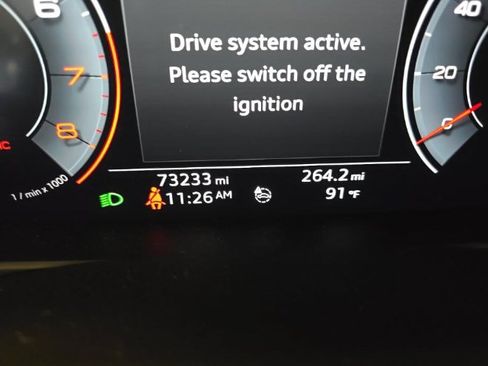 Used 2019 Audi Q8 Prestige AWD/4WD image 12