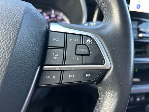 Used 2023 Toyota Highlander XSE image 20