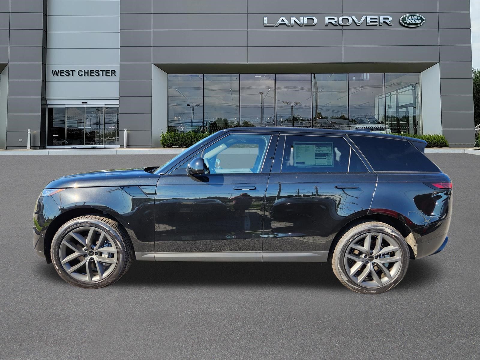 New 2027 Land Rover Range Rover Sport SE AWD/4WD image 5