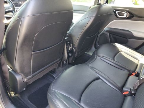 Used 2022 Jeep Compass Limited AWD/4WD image 22
