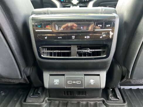 Used 2023 Acura MDX w/ Advance Package AWD/4WD image 38