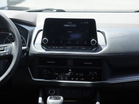 Used 2023 Nissan Rogue SV FWD image 21