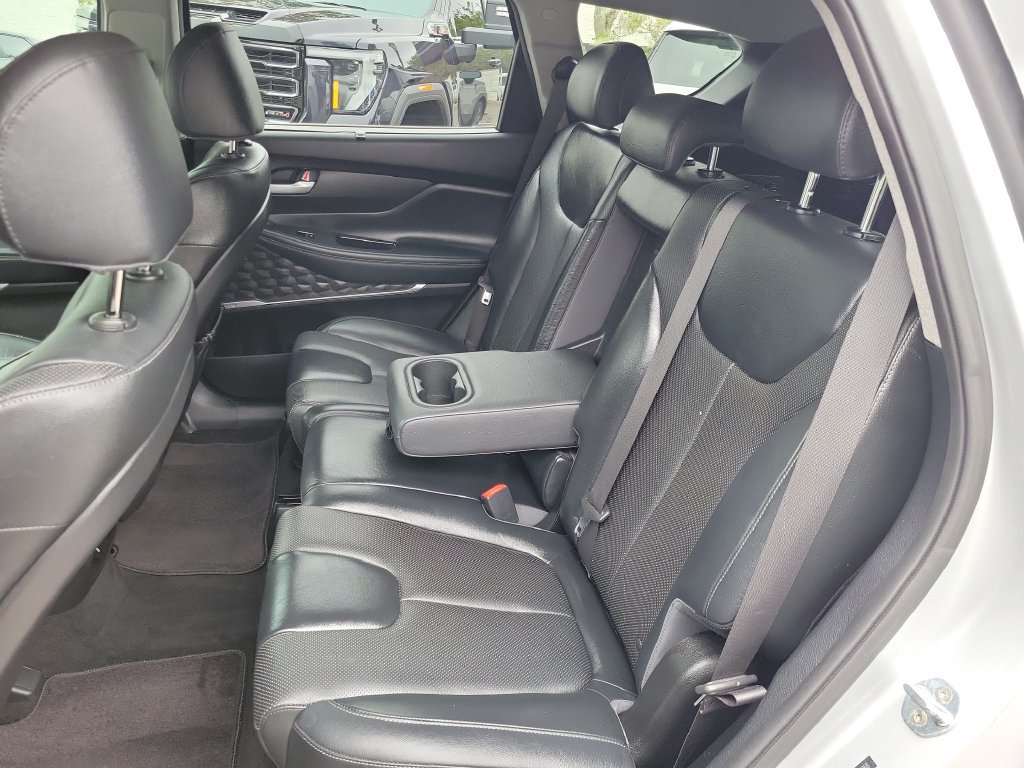 Used 2019 Hyundai Santa Fe Limited FWD image 11