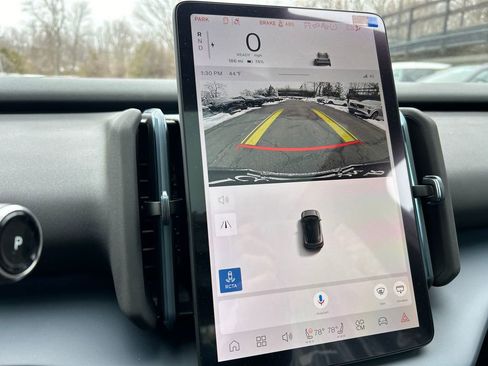 New 2025 Volvo EX30 Plus w/ Protection Package Premier image 15