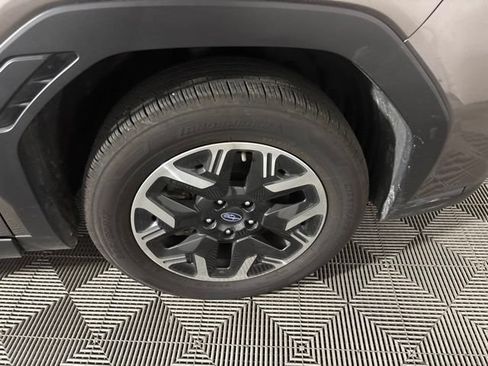 Used 2025 Subaru Forester Premium AWD/4WD image 38