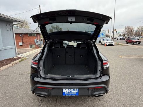 Used 2024 Porsche Macan image 7