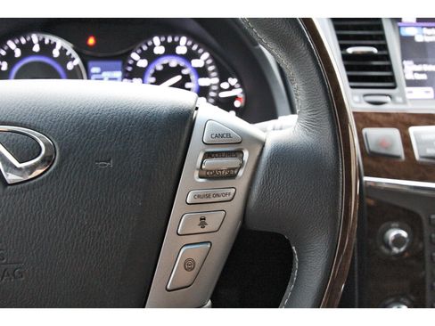 Used 2017 INFINITI QX80 4WD w/ Driver Assistance Package image 22