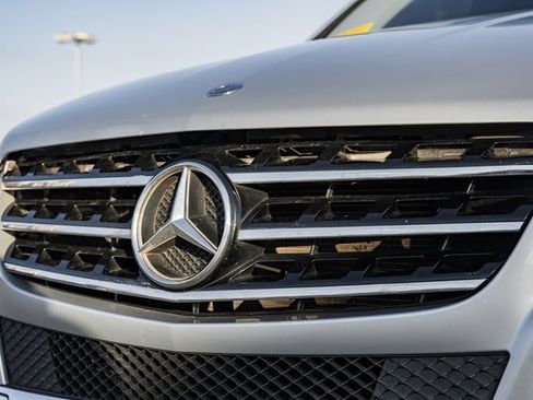 Used 2015 Mercedes-Benz ML 350 4MATIC image 11