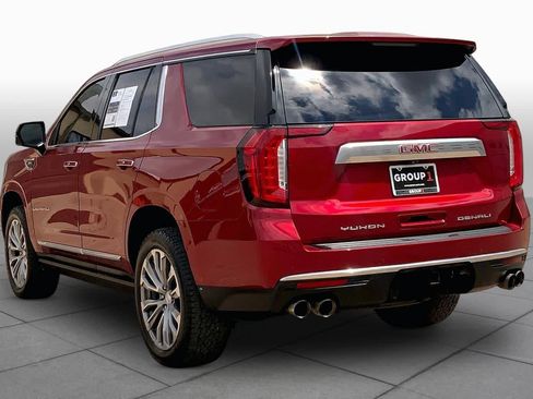 Used 2021 GMC Yukon Denali w/ Denali Premium Package AWD/4WD image 12