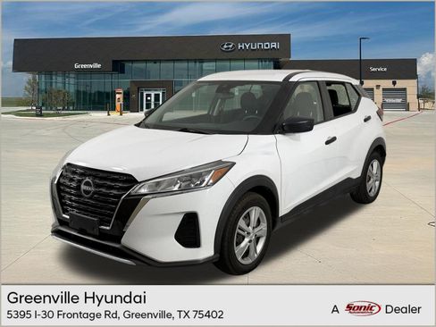 Used 2024 Nissan Kicks S FWD image 1