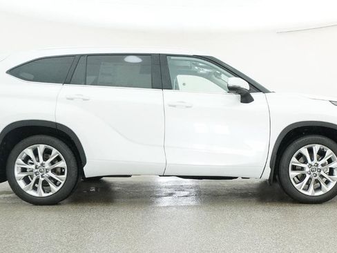 New 2026 Toyota Highlander Limited AWD/4WD image 20