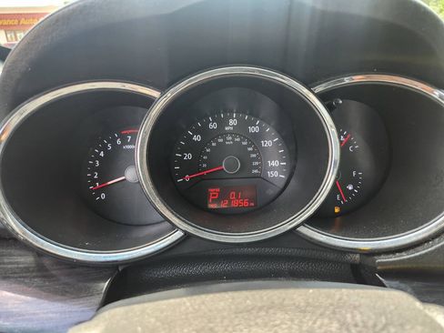 Used 2013 Kia Sorento LX FWD image 11