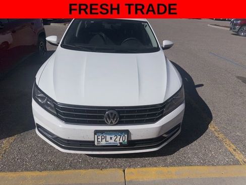 Used 2017 Volkswagen Passat 1.8T S FWD image 6